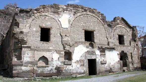 kayseri haberleri elia kazan in koyundeki tarihi kilisede yikilma tehlikesi yerel haberler