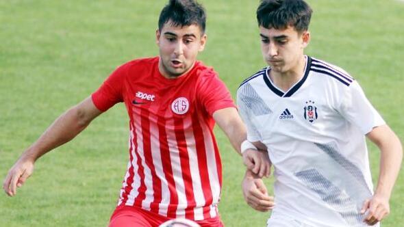 Antalyaspor 2 genç oyuncusunu kiraladı