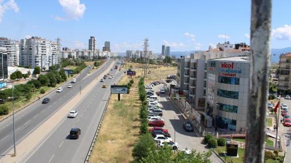 Çiğli’de sökülecek ağaçlar, tramvay gelince tekrar dikilecek