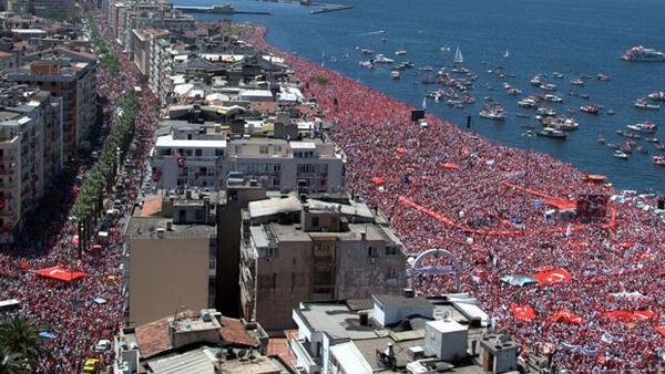 İzmir mitingiyle ilgili şaşırtan tweet - Son Dakika Haberleri
