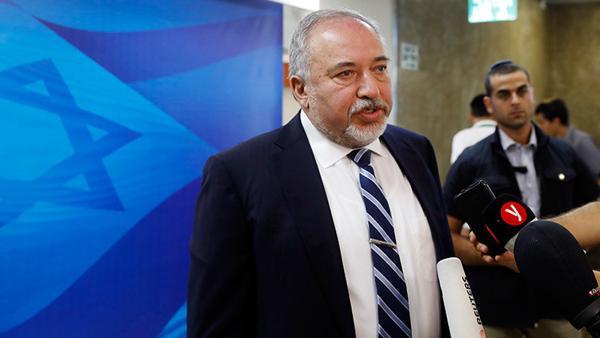 Liberman, yolsuzluk dosyalarıyla ilgili Netanyahu'ya dokunulmazlık verilmesine karşı 