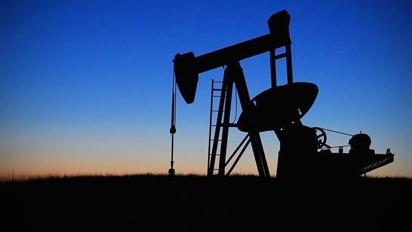 Moody's: Düşük fiyatlar petrol ihracatçısı ülkeleri baskılayacak