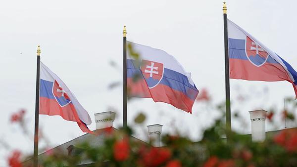 Slovakya, iki Rus diplomatı casusluk şüphesiyle sınır dışı etti Slovakya, iki Rus diplomatı casusluk şüphesiyle sınır dışı etti