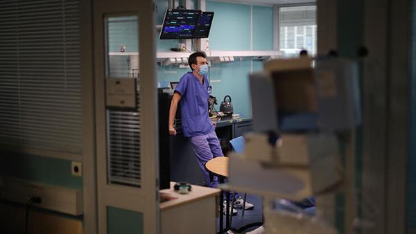 Fransa'da son 24 saatte 15 bin 797 Kovid-19 vakası görüldü Fransa'da son 24 saatte 15 bin 797 Kovid-19 vakası görüldü