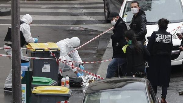Paris'teki bıçaklı saldırıda gözaltı sayısı 7'ye yükseldi