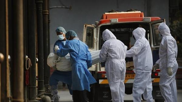 Hindistan'da Kovid-19 vaka sayısı 9 milyonun üzerine çıktı