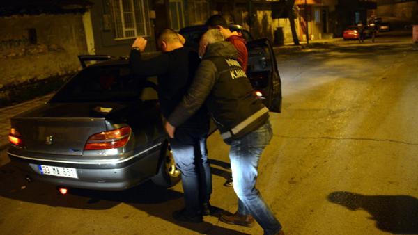 Kahramanmaraş'ta aranan 6 şüpheli yakalandı Kahramanmaraş'ta aranan 6 şüpheli yakalandı