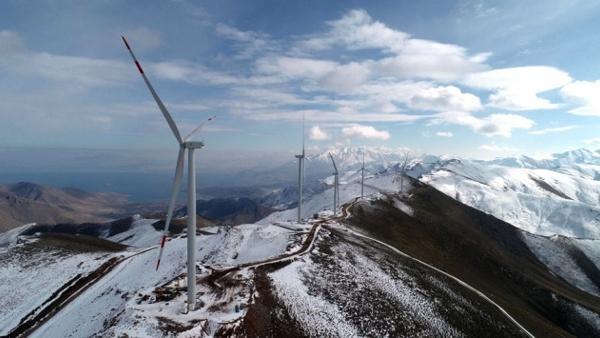 Türkiye'nin en yüksek rakımlı Rüzgar Enerji Santrali Van'da kuruldu Türkiye'nin en yüksek rakımlı Rüzgar Enerji Santrali Van'da kuruldu