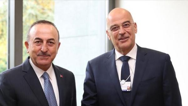Bakan Çavuşoğlu'ndan Yunan mevkidaşına dostça tavsiye! 'Halkının itibarını zedelemeyi bırak'