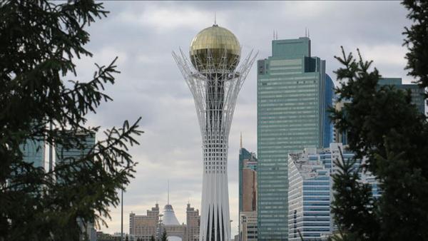 Kazakistan Cumhurbaşkanı Tokayev'den Kırgızistan'ın yeni lideri Caparov'a tebrik