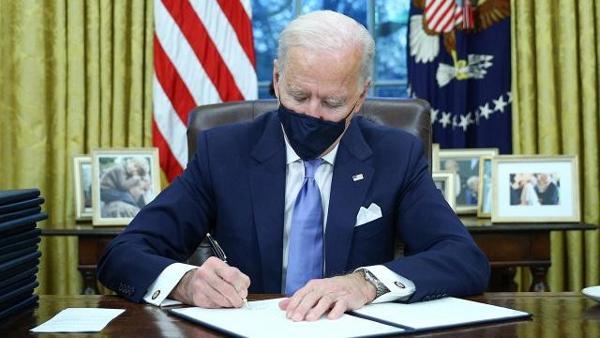 ABD Başkanı Biden, sağlık sistemine yönelik iki kararname imzaladı ABD Başkanı Biden, sağlık sistemine yönelik iki kararname imzaladı