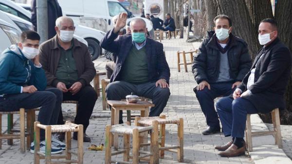 Muş'ta cami hoparlöründen 'kurallara uyun' anonsu Muş'ta cami hoparlöründen 'kurallara uyun' anonsu