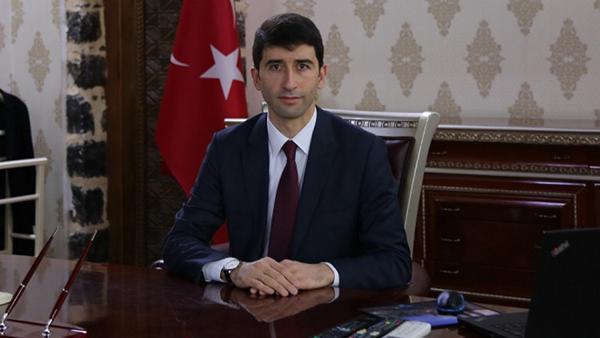 Kalp krizi geçiren Siverek Kaymakamı Hasan Ongu hayatını kaybetti Kalp krizi geçiren Siverek Kaymakamı Hasan Ongu hayatını kaybetti