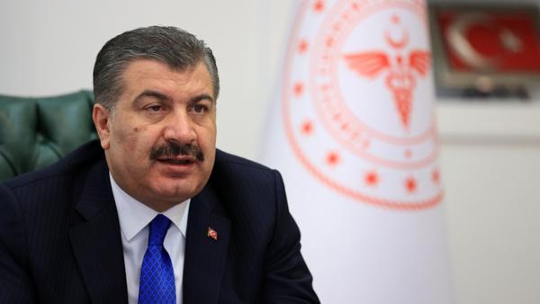 Bakan Koca'dan otogardaki ilginç aşı daveti açıklaması Bakan Koca'dan otogardaki ilginç aşı daveti açıklaması