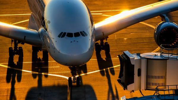 Dev hava yolu şirketi duyurdu: 2 bin 500 kişiyi işten çıkaracak Dev hava yolu şirketi duyurdu: 2 bin 500 kişiyi işten çıkaracak