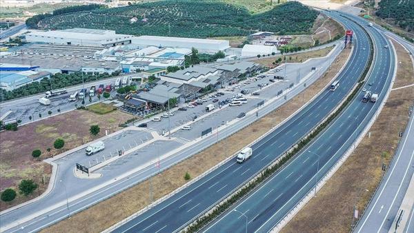 Yeni otoyol ve köprülerde kullanılan son teknolojiler güvenliği artırıyor Yeni otoyol ve köprülerde kullanılan son teknolojiler güvenliği artırıyor