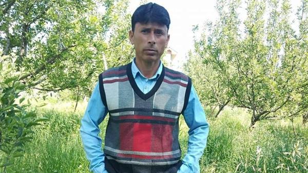 Hindistan'da iktidardaki BJP'nin liderlerinden Dar, silahlı saldırıda hayatını kaybetti Hindistan'da iktidardaki BJP'nin liderlerinden Dar, silahlı saldırıda hayatını kaybetti