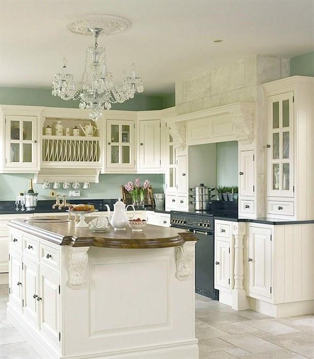 Beyaz Mutfak Dekorasyonu Mahmure