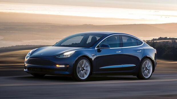 Tesla, Çin'de üretilen ilk Model 3 otomobilleri teslim etti