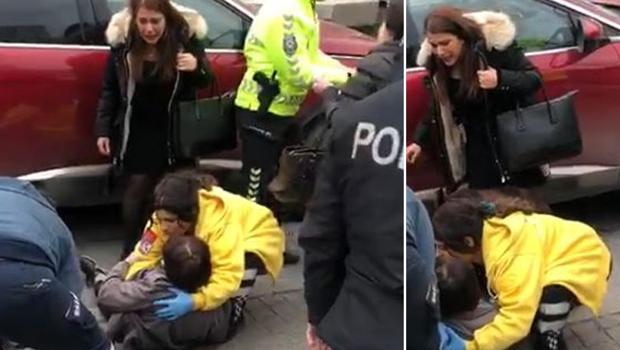 Kadıköyde feci olay Yaşlı kadın ağır yaralandı Kadıköyde feci olay Yaşlı kadın ağır yaralandı