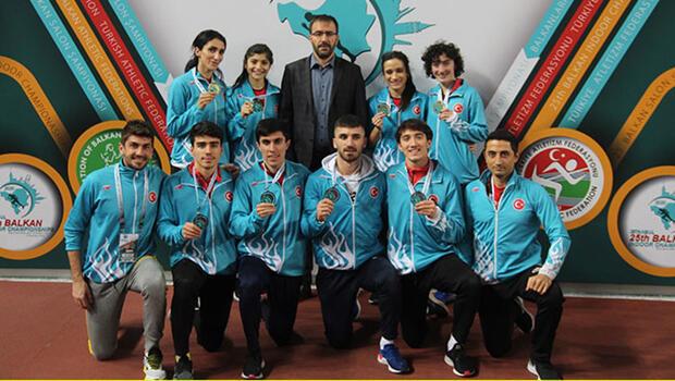 Milli atletlerden Balkan Salon Şampiyonası'nda 16 madalya