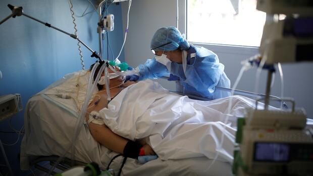 Fransa'da corona virüsten bir günde 547 kişi öldü