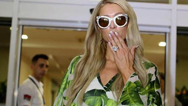 Los Angeles Kings'ten Paris Hilton'a teklif!
