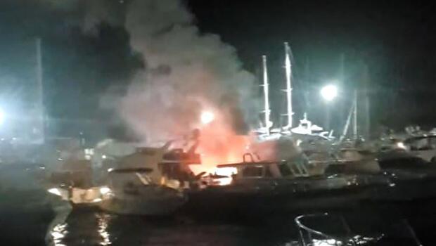 Antalya'da marinadaki teknede çıkan yangın korkuttu