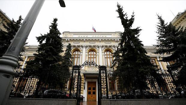 Rusya Merkez Bankası faizi tarihin en düşük seviyesine çekti 
