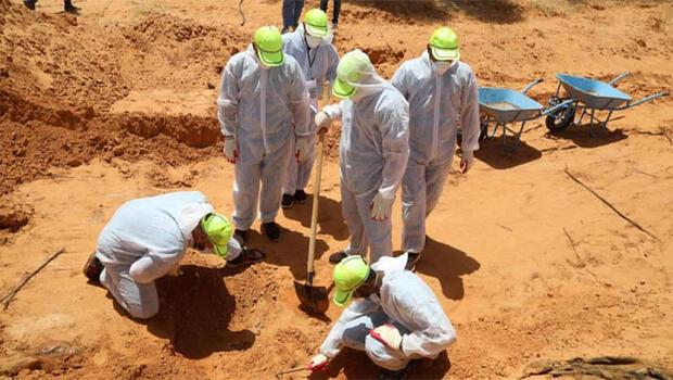 Son dakika haberler... UCM'den flaş '11 toplu mezar' açıklaması: Savaş ya da insanlık suçu...