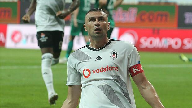 Beşiktaş'ın golcüsü Burak Yılmaz, Galatasaray'dan sonra ilk kez başardı! Taraftar çıldırdı