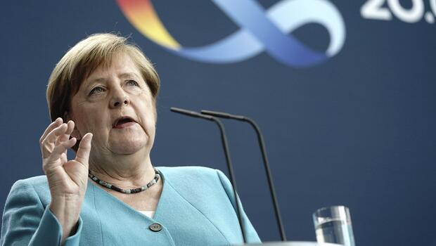 Almanya Başbakanı Angela Merkel'den Avrupa için tarihi itiraf
