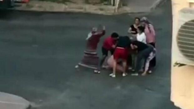 5 kadının sokak kavgası kamerada