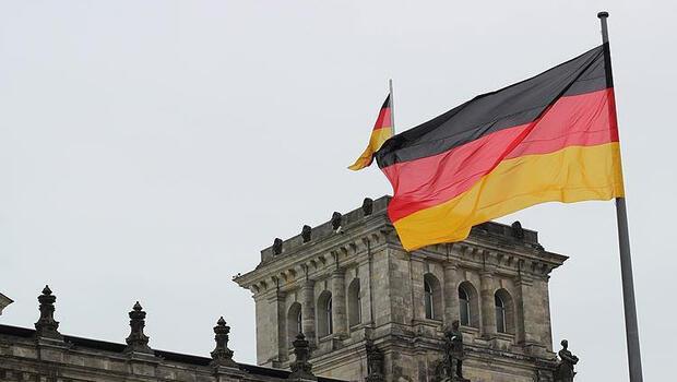 Almanya'da 96,2 milyar avro yeni borç öngören 2021 bütçe tasarısına onay
