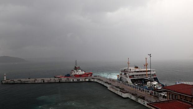 Çanakkale'de sağanak! Boğaz transit gemi geçişlerine kapatıldı