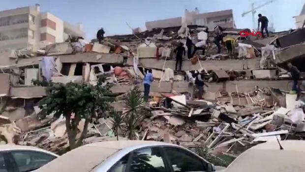 İşte deprem sonrası ilk anlar