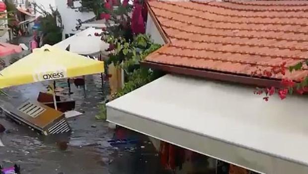 Tsunami nedir, nasıl oluşur? İzmir depremi ardından tsunami uyarısı