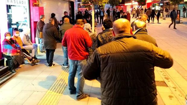 Yer: Karabük... Bir gün önceden sıraya girdiler!