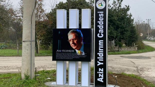 Fenerbahçe eski başkanı Aziz Yıldırım'ın adının verildiği Düzce'deki caddeye tabela asıldı