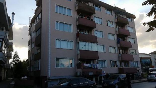 Çatıdan düşen çocuk öldü