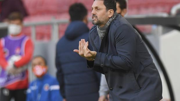 Son Dakika | Fenerbahçe'de Erol Bulut'tan rotasyon açıklaması ve takıma mesaj!