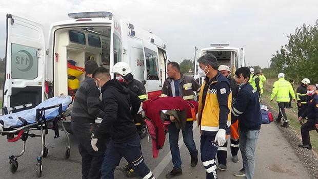 Hatay'da cenaze yolunda kaza: Çok sayıda yaralı var