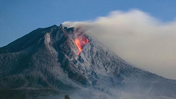 Endonezya'da Ili Lewotolok Yanardağı'nda patlama