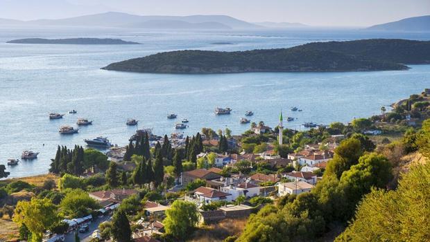 Ege'nin pek fazla bilinmeyen saklı köyü... Muhteşem bir doğaya sahip, geri dönmek istemeyeceksiniz