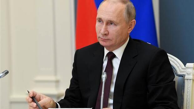 Son dakika... Rusya lideri Putin çok tartışılan yasayı imzaladı