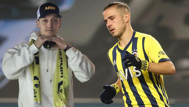 Fenerbahçe'de Dimitris Pelkas alev aldı! Mesut Özil ile...
