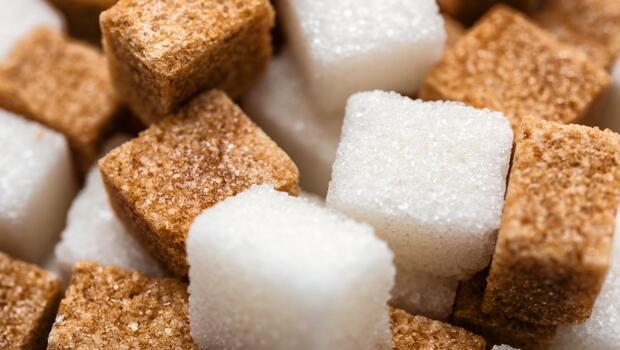 Esmer şeker beyaz şekerden daha mı sağlıklı? Cevabı uzmanı verdi