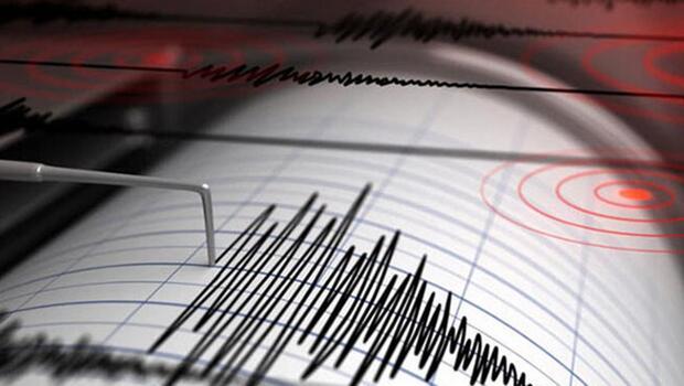 Son dakika deprem: İzmir açıklarından 4.8 büyüklüğünde deprem