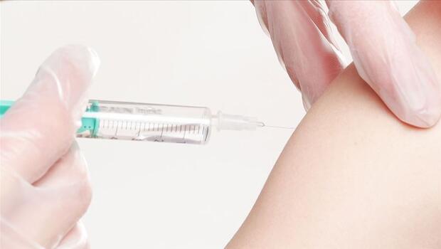 AstraZeneca, AB'ye ilk çeyrekte 40 milyon doz aşı sağlayacak