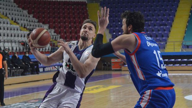Anadolu Efes ligde ilk kez kaybetti!